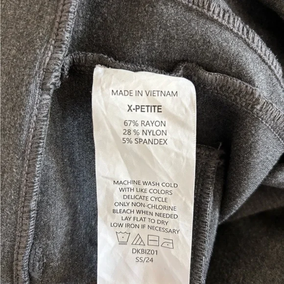 Quince ultra stretch ponte bootcut size M, 28” length | EUC - Picture 3 of 7